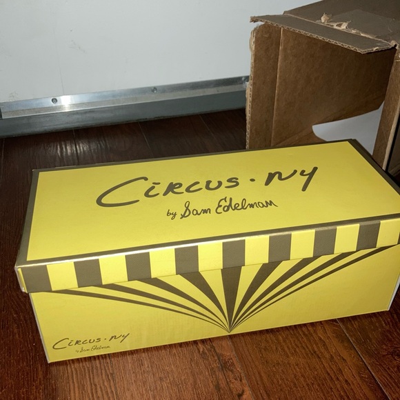 Sam Edelman NIB NWT Hot Pink Cat Strappy Sandals - Picture 2 of 7